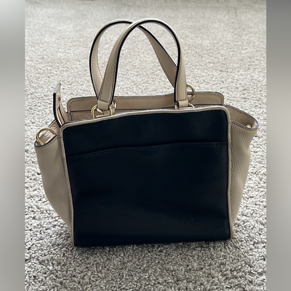 Kate Spade purse - Picture 2 of 4